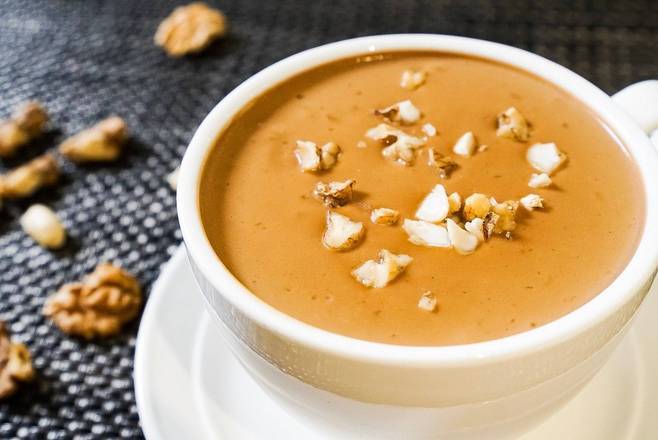 Walnut Soup with Sesame Balls 合桃糊加芝麻汤圆